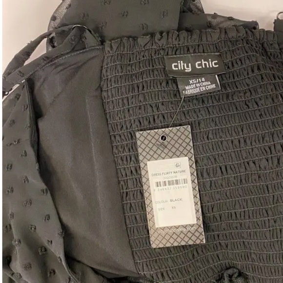 City Chic dress M in city chic is a 18 - Picture 3 of 11